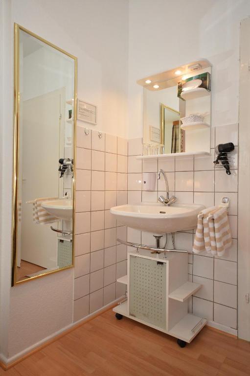 Hotel Bolts Am Park Bremen Room photo